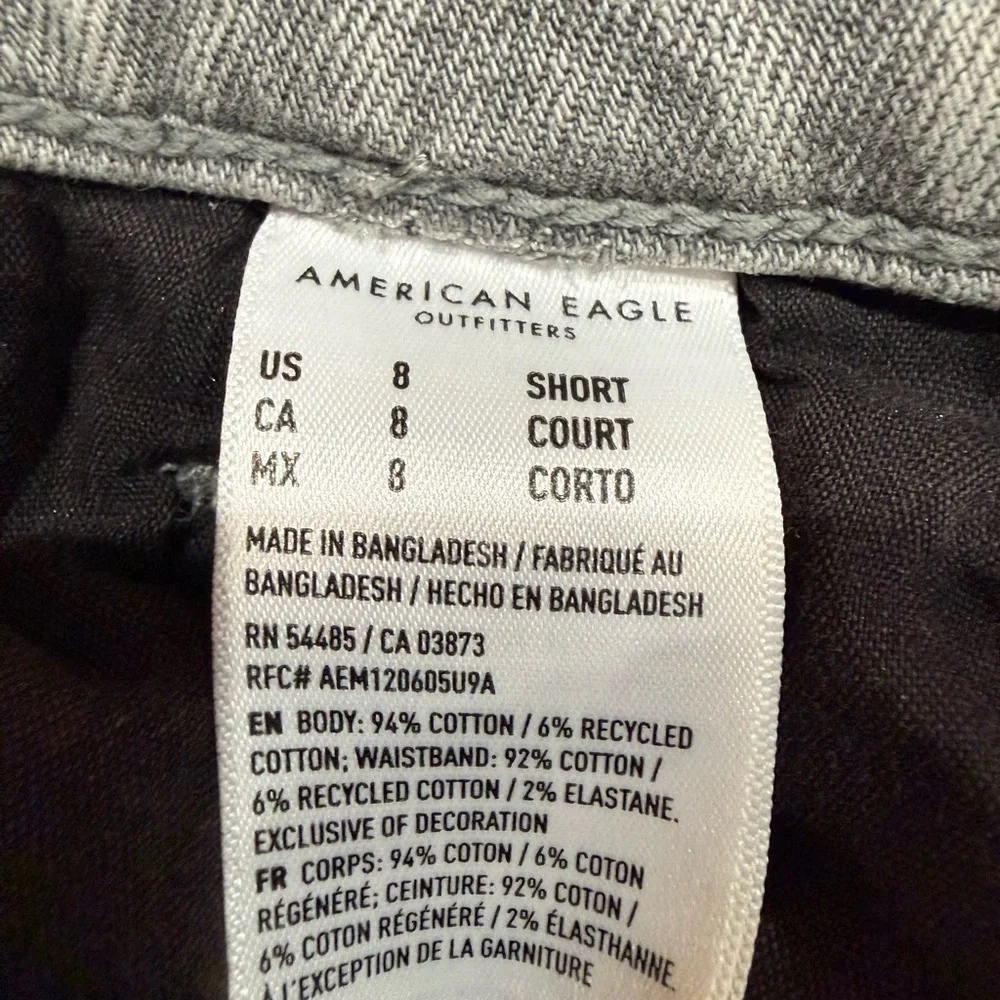 American Eagle Outfitters Light Gray Distressed Boyfriend Jeans - Picture 3 of 3